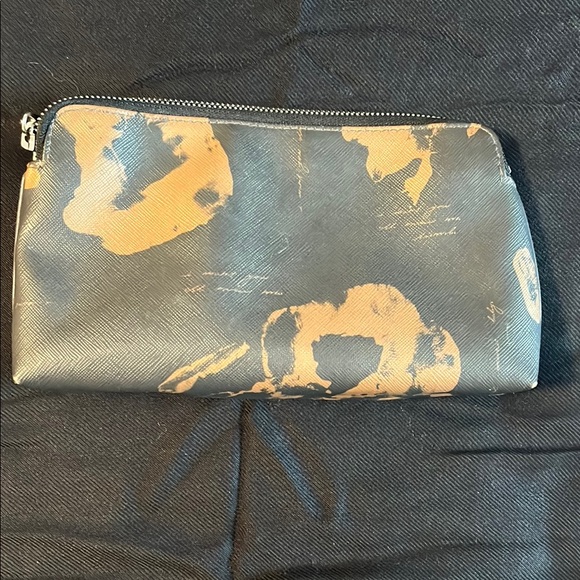 L.A.M.B pouch - Picture 2 of 6